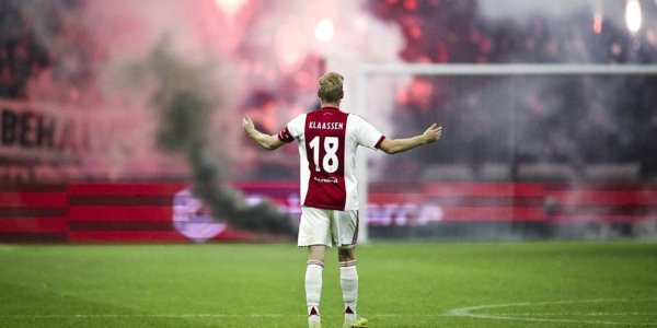 Foto: Veldhovense jongen (17) opgepakt na vuurwerkchaos in de ArenA