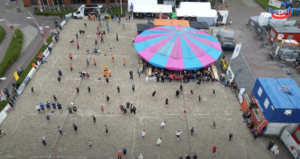 Boven aanzicht op de Markt te Bladel met het strandzand