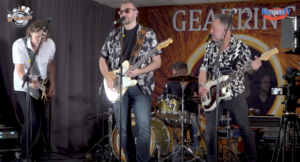 Optreden van de coverband Gearring