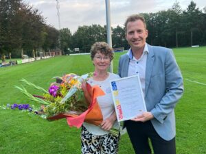 Vrijwilligersonderscheiding voor Frida Verspeek - Moors