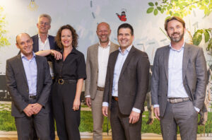 de 6 partners van advocatenkantoor TLC poseren als groep